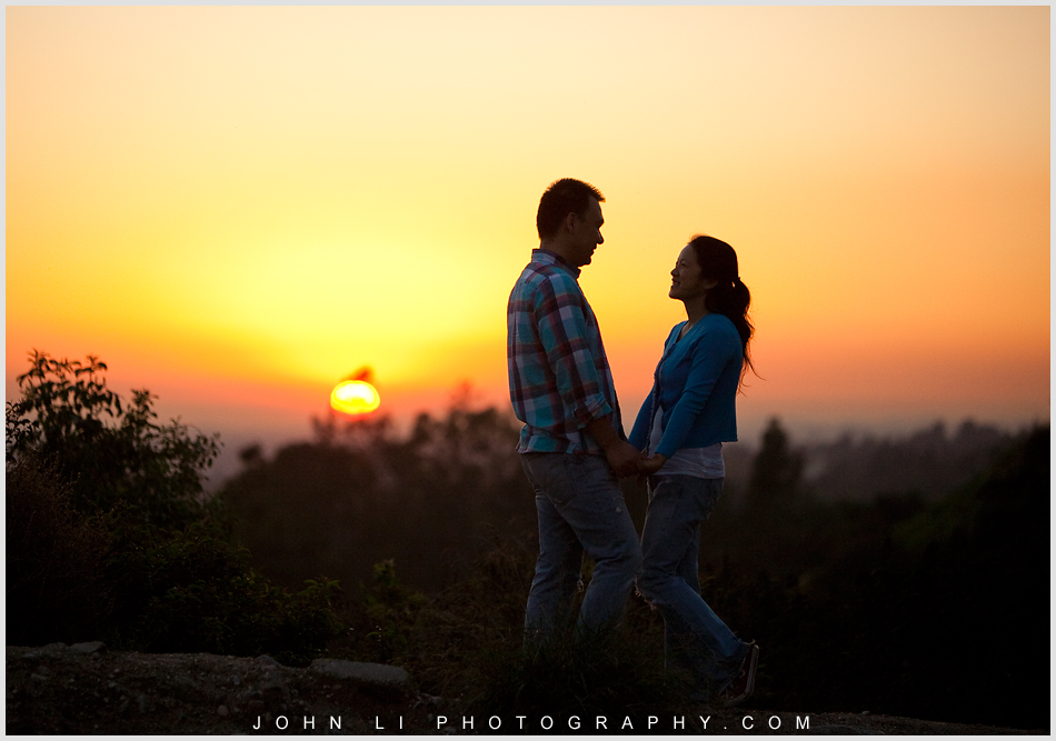 sunset engagement photos in Arcadia mountain 